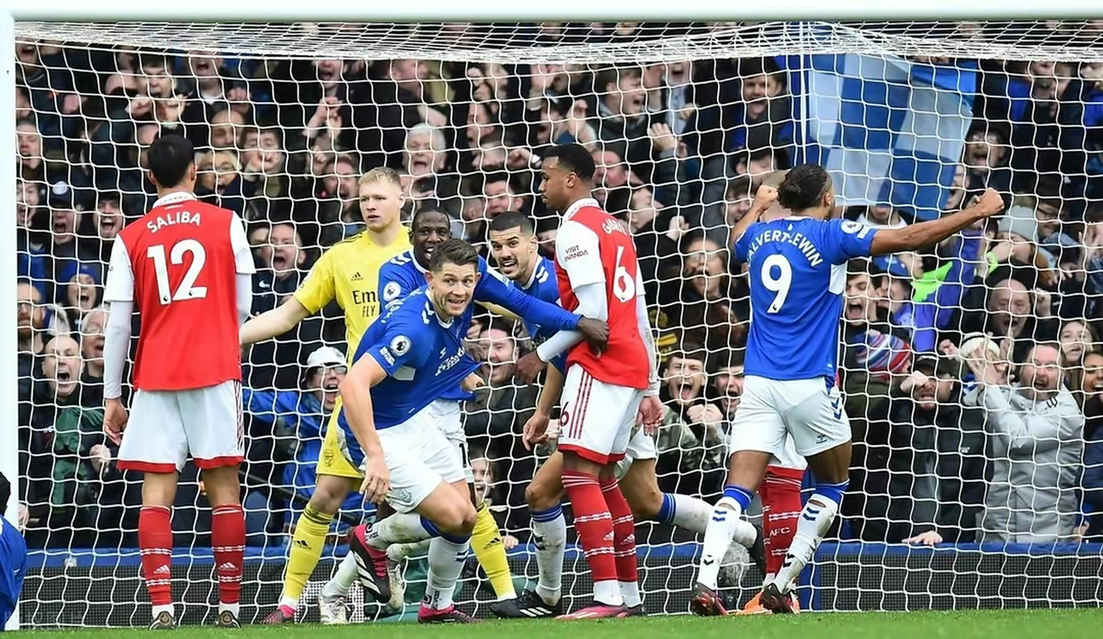 蒂姆连续十二场比赛得分超过逆转,阿森纳挑战极限!